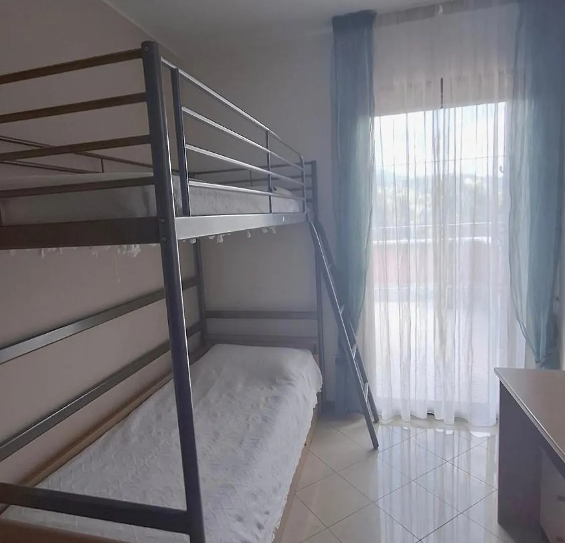 The Happy Goat Apartment Germignaga 0*,  Italie